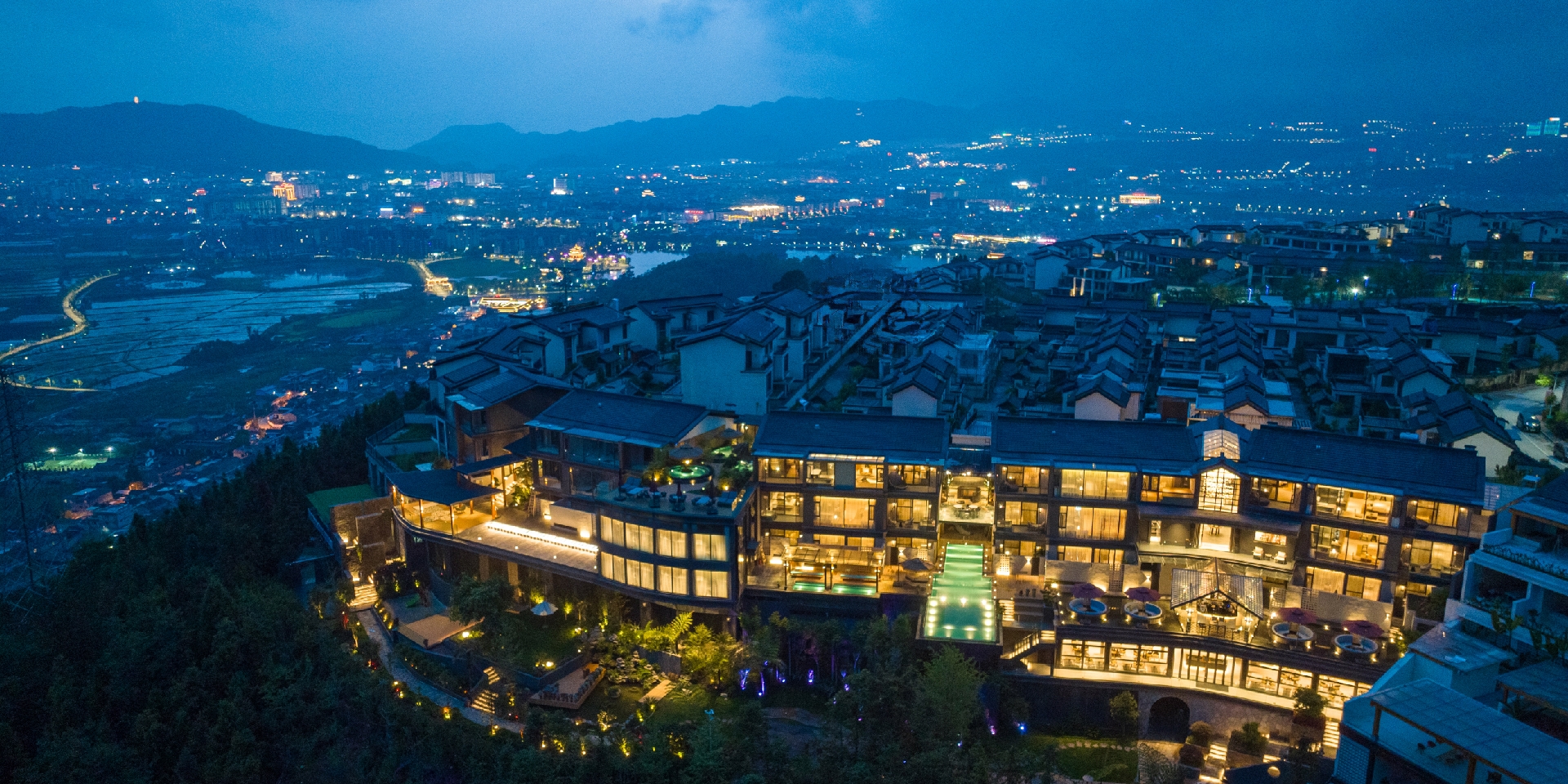 Image slot: Ginco Hotel exterior